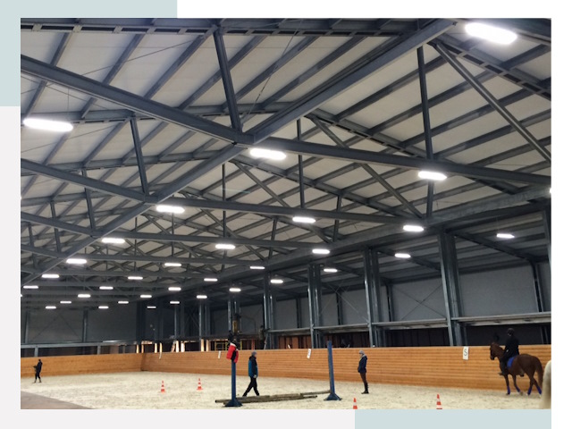 Строительство конных манежей от 621 руб в Сосновоборск